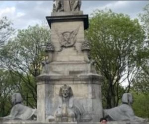 حضور فرعوني راسخ.. مجسمات أبي الهول تزيّن ميدان شاتليه أشهر ساحات باريس