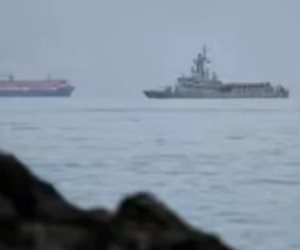 فايننشال تايمز: إيران ترفض الإدارة المشتركة وتتمسك بالسيطرة على مضيق هرمز