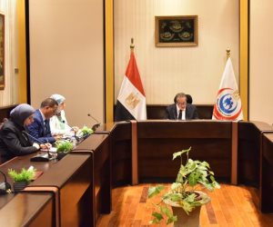وزير الصحة يبحث تجهيز المنشآت الطبية بالتعاون مع المجموعة العلمية لتطوير البنية التعليمية والصحية