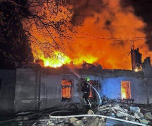 ولدت ميتة .. تبادل اتهامات بين موسكو وكييف بخرق "هدنة عيد الفصح" منذ يومها الأول 