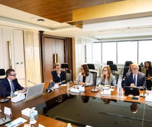وزير التخطيط يبحث مع البنك الدولي تعزيز الشراكة الاستراتيجية والتباحث حول تقرير المراجعة المالية العامة