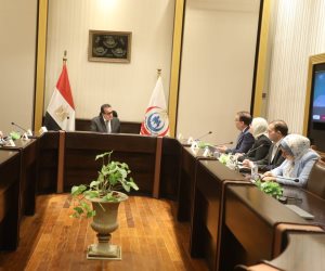 وزير الصحة يبحث مستجدات مدينة اللقاحات.. ويؤكد إطلاق أكاديمية لتوطين الصناعات الحيوية