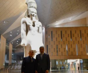 رئيس جمهورية تتارستان يزور المتحف المصري الكبير ويشيد بتجربة العرض المتحفي