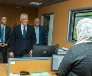 وزير الدولة للإنتاج الحربي يتابع منظومات العمل الرقمية وتأمين الشبكات