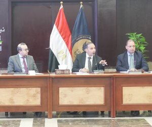 لتحصين السوق من المخاطر..الرقابة المالية تفرض "معايير بازل 3" على شركات التمويل