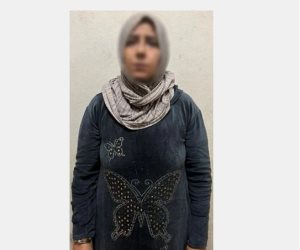 أول صور للمتهمة بخطف طفلة مستشفى الحسين ولحظة إعادة الرضيعة لأسرتها