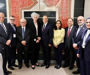 وزير الخارجية يلتقى مع نائب رئيس البنك الدولي للبنية التحتية 