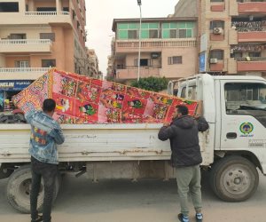 مجلس مدينة العريش يشن حملات لإزالة الإشغالات والتعديات على الأرصفة حرم الطريق العام (صور)