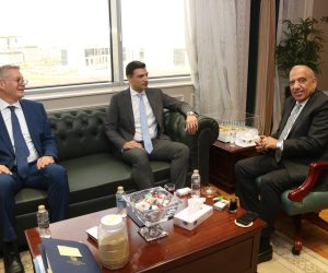 وزراء الكهرباء والبترول والصناعة يبحثون ملفات العمل المشتركة لضمان أمن الطاقة