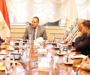وزير التعليم العالي يبحث مع جهاز مستقبل مصر شراكة موسعة مع الجامعات