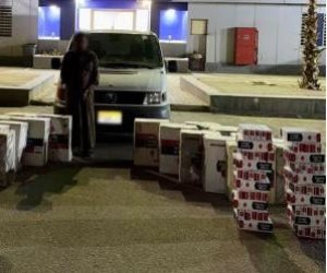 أمن مطروح يضبط عاطل وبحوزته 12 ألف عبوة سجائر مهربة ومجهولة المصدر