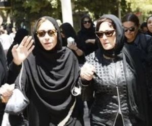 نقابة الممثلين: منع تصوير عزاء والد منة شلبى احترامًا لرغبة الأسرة