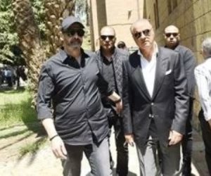 محمد السعدى القائم بأعمال رئيس مجلس إدارة الشركة المتحدة في جنازة والد منة شلبى