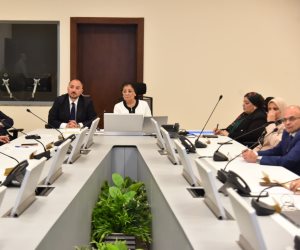 نائب وزير الصحة تبحث مع الجامعات تعزيز التعاون لتنفيذ الاستراتيجية الوطنية للسكان والتنمية وخطة 2025 - 2027 لخفض معدل الإنجاب 