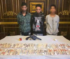 ضبط تشكيل عصابي لسرقتهم «أجنبي» بأحد شوارع الجيزة