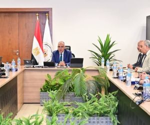 وزير الرى يلتقي رئيس مفوضية نهر اليانجتسي الصيني لبحث سبل تعزيز الاعتماد على التكنولوجيا الحديثة 