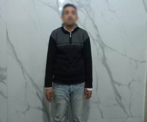 ضبط عامل تعدى على آخر بسلاح أبيض بسبب خلافات الجيرة بالبحيرة