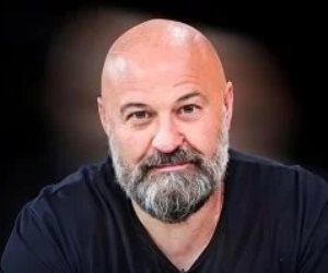 رحيل الإيطالي كاديدو مدرب الكرة الطائرة بنادي الزمالك بعد رفضه التجديد