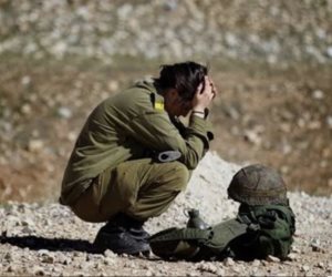 "هآرتس" تكشف عن قفزة حادة في حالات الانتحار فى صفوف جيش الاحتلال خلال أبريل.. وضغوط العمليات الطويلة تتصدر الأسباب