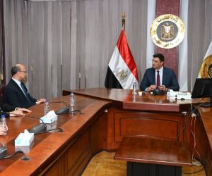 وزير الصناعة يبحث مع مجموعة صافولا خططها التوسعية المستقبلية