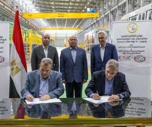 ​وزير النقل يشهد توقيع اتفاقيتين لتصنيع 500 عربة سكة حديد وإدارة ورش كوم أبو راضي