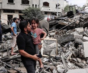 تحت ستار التهدئة .. عمليات نسف ضخمة تهز مبانى غزة وحصيلة الضحايا تواصل الارتفاع  ل800 شهيد