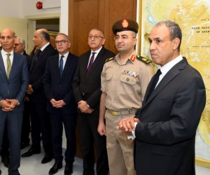 وزير الخارجية يفتتح غرفة حفظ الوثائق المؤمنة بمقر وزارة الخارجية