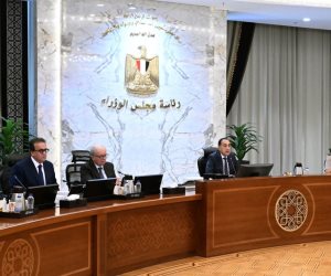 أبرزها مد أجل الدورة النقابية لـ منظمات النقابية العمالية..  ننشر نص قرارات الحكومة خلال الاجتماعها الأسبوع