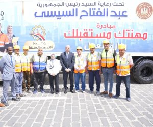 وزير العمل يُطلق 4 وحدات تدريب مهني متنقلة جديدة صُنِعت بسواعد عمالٍ من أبناء "الوزارة"