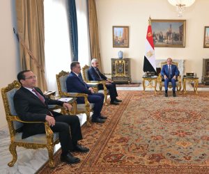 الرئيس السيسي يستقبل رئيس مجموعة بنك التنمية الأفريقي ويؤكد أهمية مشروعات البنية الأساسية للقارة الأفريقية