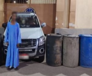 ضبط ألف لتر سولار محملة على سيارة لبيعها بالسوق السوداء فى أسوان