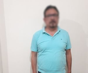 ضبط مدير مدرسة بالجيزة تحرش بتلميذة داخل مكتبة