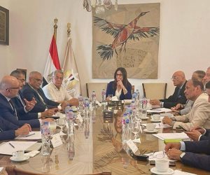 وزيرة الثقافة: نستهدف "صفر مخازن" خلال أشهر والعدالة الثقافية تعني وصول الكتاب إلى كل مكان في الجمهورية