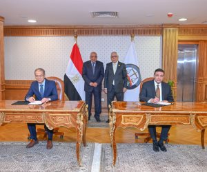 النائب العام ووزير الكهرباء يشهدان توقيع بروتوكول تعاون لتأهيل الإدارات القانونية ومأموري الضبط القضائي بقطاع الكهرباء