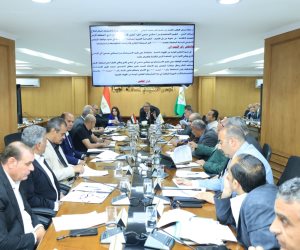 محافظ الجيزة يناقش الاستعدادات لاستقبال امتحانات نهاية العام الدراسي