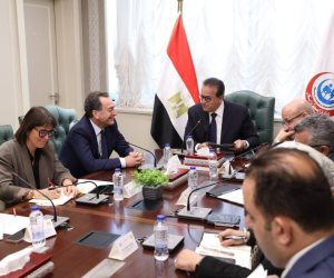 وزير الصحة يبحث مع السفير الفرنسي تعزيز علاج أطفال فلسطين المصابين بالأورام