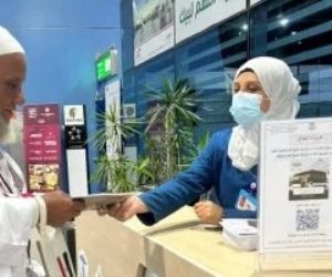 استعداداً لموسم الحج 2026 .. الصحة تكثف خدماتها الوقائية والتثقيفية لضيوف الرحمن بالمطارات والموانئ