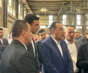 رئيس الوزراء يتفقد التوسعات الجديدة لمصنع متخصص فى صناعة الكابلات الكهربائية