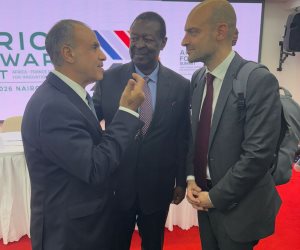 وزير الخارجية يبحث مع عدد من نظرائه بنيروبى فرص تطوير التعاون فى المجالات السياسية والاقتصادية والتنموية