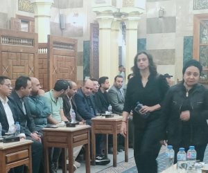 علا الشافعى والباز والمسلمانى ومصطفى عمار فى عزاء سيد العديسي