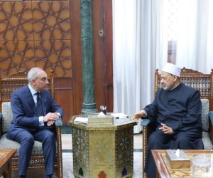 شيخ الأزهر يستقبل رئيس مجلس إدارة الهيئة العامة للاستعلامات لبحث سبل تعزيز التعاون المشترك
