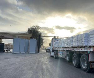 «زاد العزة 195».. مصر تدفع بـ3 آلاف طن مساعدات إنسانية جديدة إلى غزة