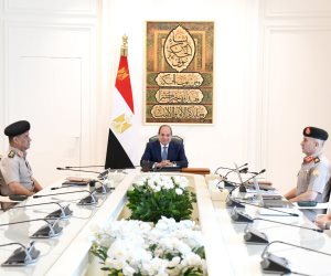 الرئيس السيسي يتابع المشروعات الجاري تنفيذها من الهيئة الهندسية للقوات المُسلحة بالتعاون مع الوزارات 