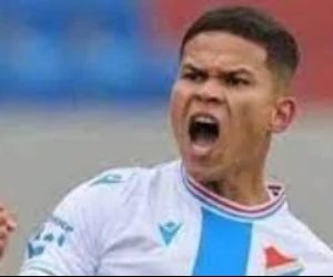 لخروجه من حسابات الفريق الفنية .. جلسة مرتقبة بين وكيل إيفرتون ومسئولي بيراميدز لفسخ العقد بالتراضي