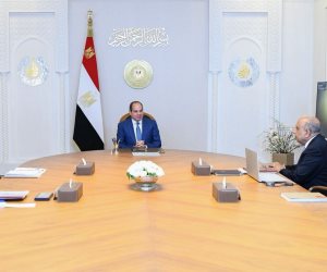 الرئيس السيسي يبحث مع رئيس الوزراء خطة الدولة لزيادة الاعتماد على الطاقات المتجددة