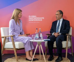 وزير الخارجية ووزيرة الدولة البريطانية للتنمية الدولية وأفريقيا يبحثان تعزيز التعاون في أفريقيا ودعم الاستقرار والتنمية