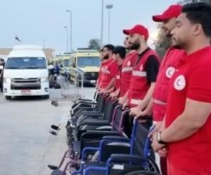 الهلال الأحمر يستقبل الدفعة الـ42 من المصابين الفلسطينيين