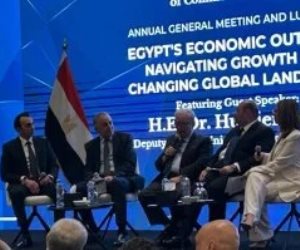 نائب رئيس الوزراء: طرح 10 شركات جديدة فى البورصة منها بنك خلال العام الجاري