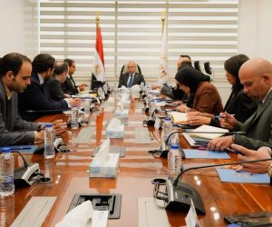 وزير الاستثمار يبحث مع أفريكسيم بنك تعزيز التبادل التجاري الأفريقي