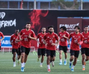 التشكيل المتوقع للأهلى أمام المصرى.. تريزيجيه وطاهر وبن شرقى فى الهجوم